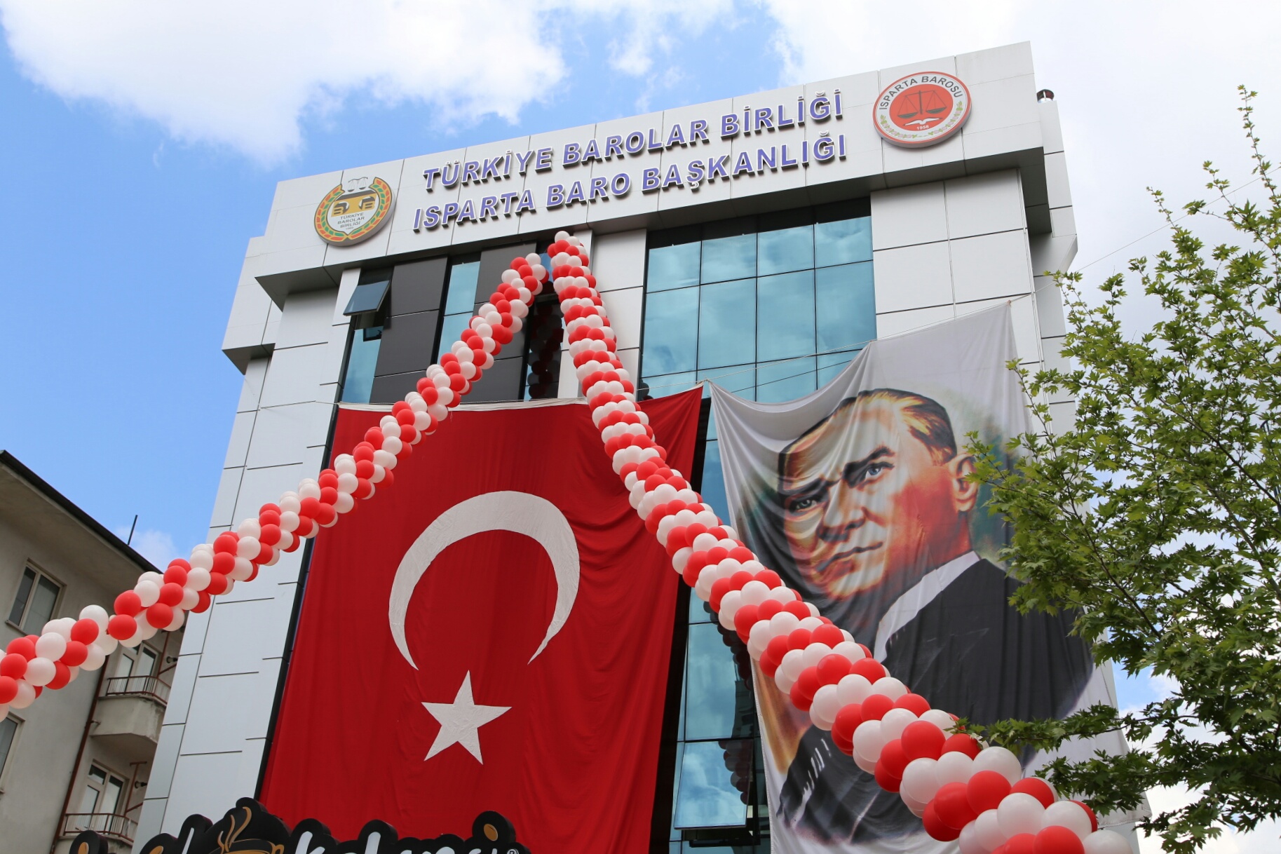 Isparta Barosu’nda Avukatlık stajını