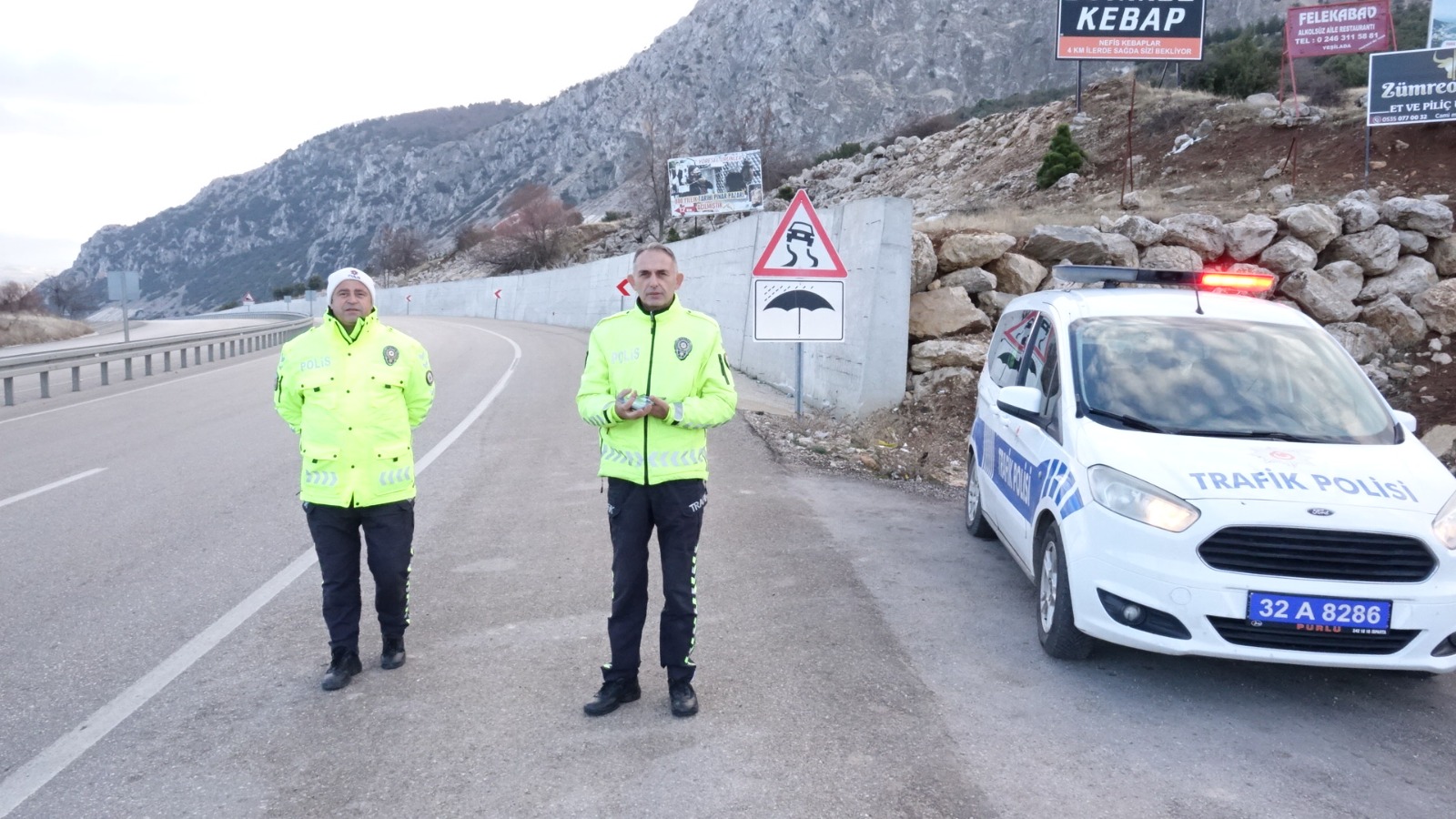 Eğirdir Trafik Polisinden Sürücülere