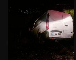 Isparta’da Kaza Araç Şarampole Devrildi