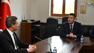 Vali Baruş, Eğirdir Belediye Başkanı Özer’i Konuk Etti