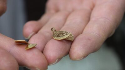 Kuyumcular Bile Ayırt Edemiyor , Sahte Altın Alarmı Verildi