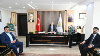 Uluborlu Belediye Başkanı Bakır’dan Belediye Başkanı Başdeğirmen’e ziyaret