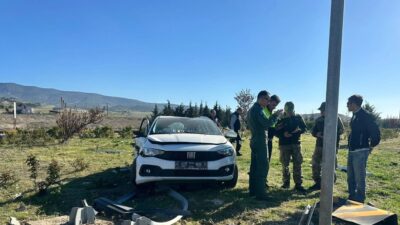 Isparta’da tır ile 2 otomobil çarpıştı