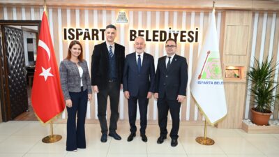 Isparta’da Üniversite ve Belediye İş Birliği: Başkan Şükrü Başdeğirmen’e Nezaket Ziyareti