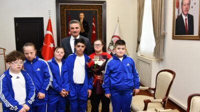 Isparta Valisi Aydın Baruş, Dünya Engelliler Haftası’nda Özel Sporcuları Ağırladı