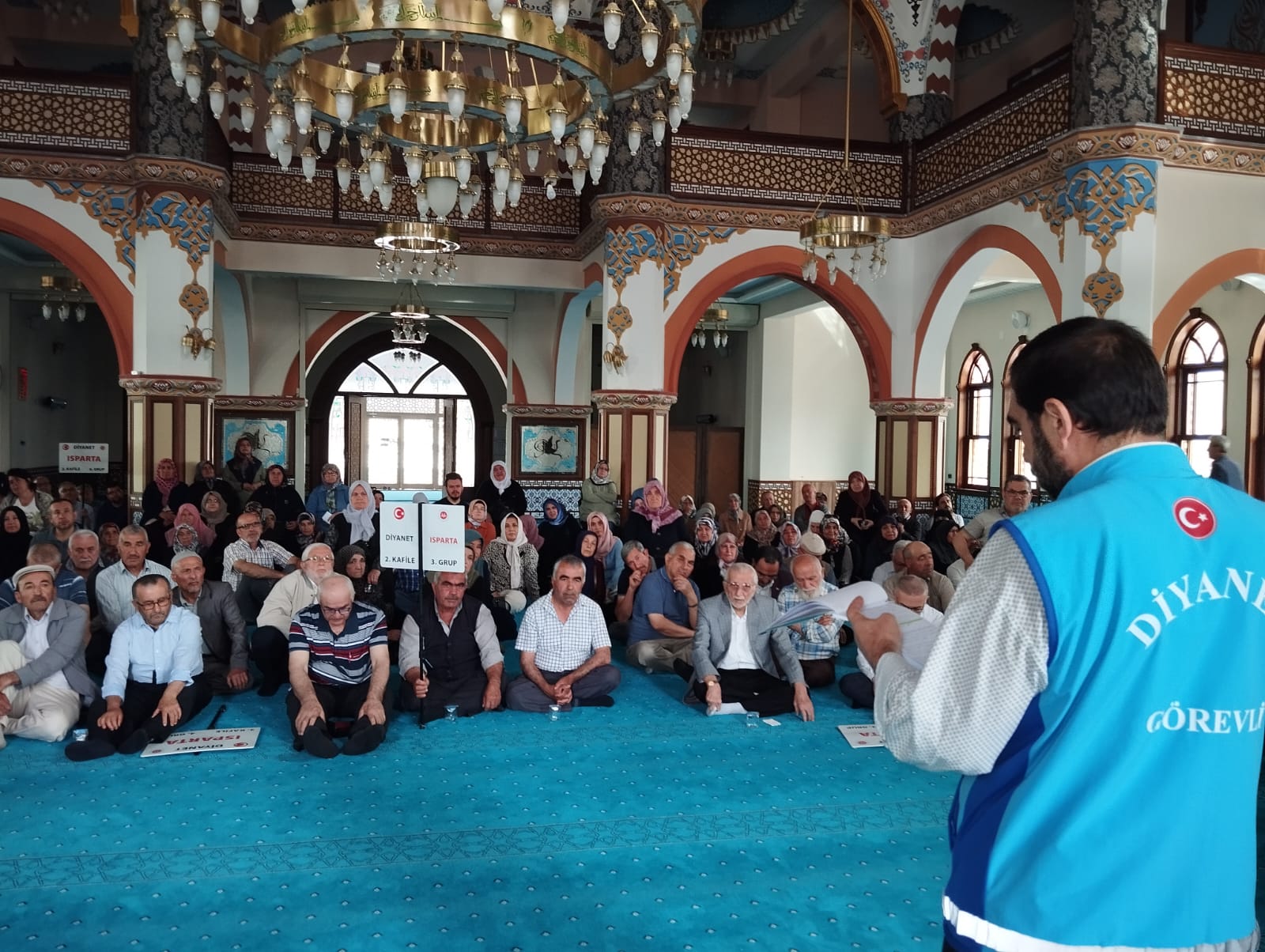 Hacı adaylarına bilgilendirme ve tanışma toplantısı yapıldı