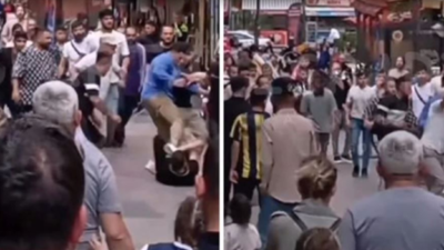 Kafeler caddesinde tekmeli yumruklu kavga