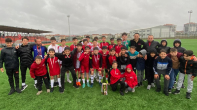 U-15 Ligi’nde Şampiyon KIZILDAĞ 32 SPOR oldu