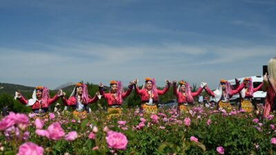 Gülün Dansı: Gül Diyarı Isparta’da Hasat Festivali