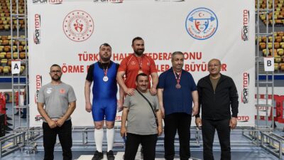 Mehmet Ali Özbey, Halterde Türkiye Üçüncüsü Olarak Isparta’ya Madalya Getirdi