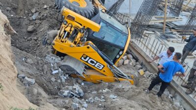 Isparta’da Kepçe İnşaata Düştü