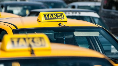 Kız Arkadaşını İndirmek İçin Taksi Şoförüne Saldırdı