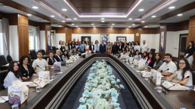 ISUBÜ’de TÜBİTAK Destekli Kozmetik Projesi Başladı