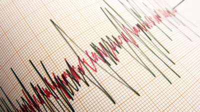 5.0 Büyüklüğünde Deprem! Çevre İllerden Hissedildi