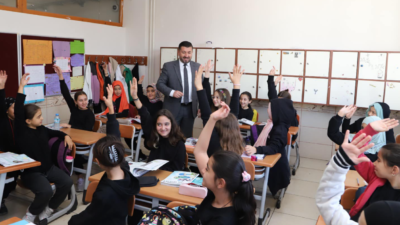 Recai Ocak, Yeni Müfredatla Eğitim Alan Öğrencileri Ziyaret Etti