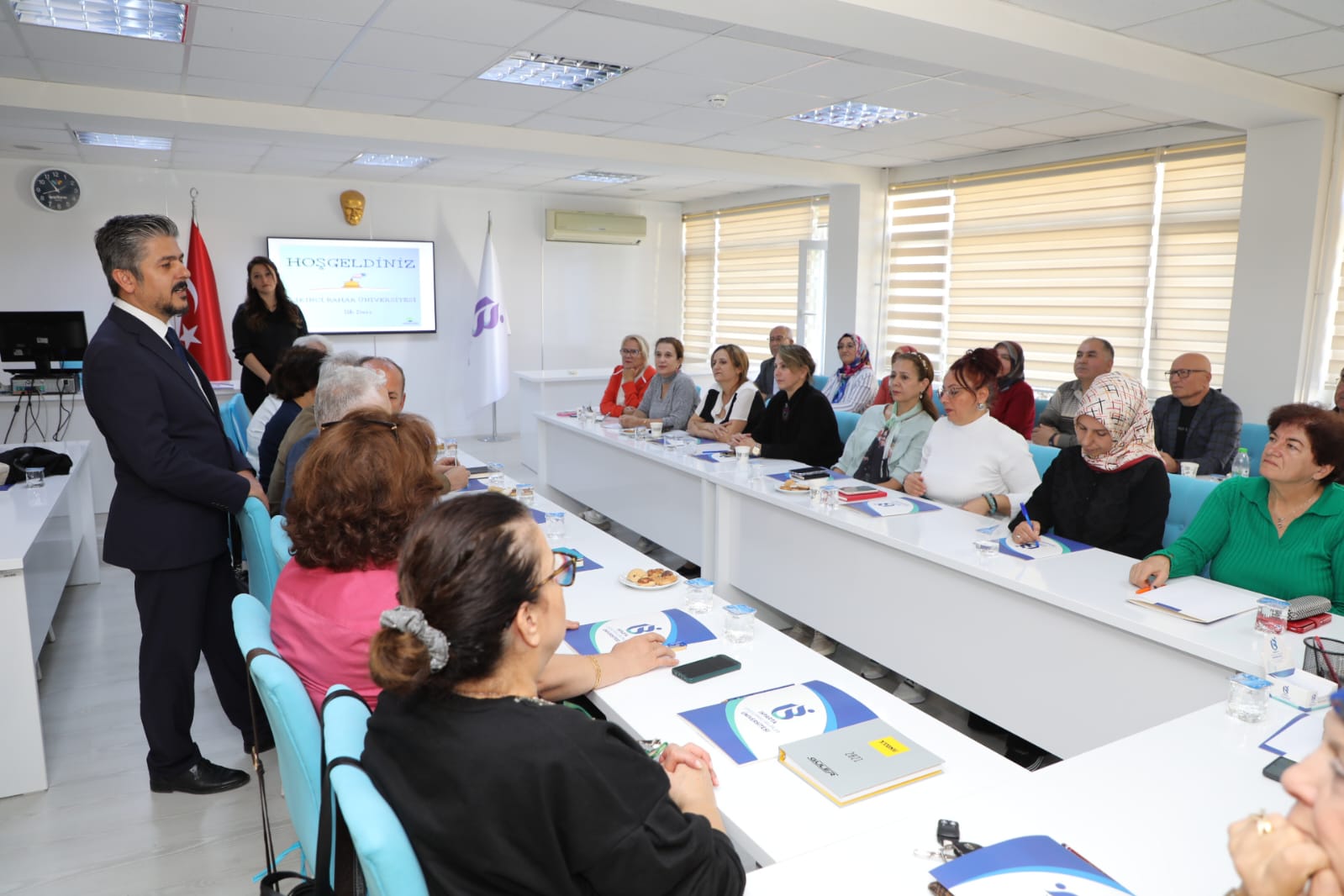 İkinci Bahar Üniversitesi’nde İlk Ders Heyecanı