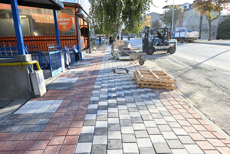 Isparta Belediyesi’nden Cadde ve Sokaklara Estetik Yenilik