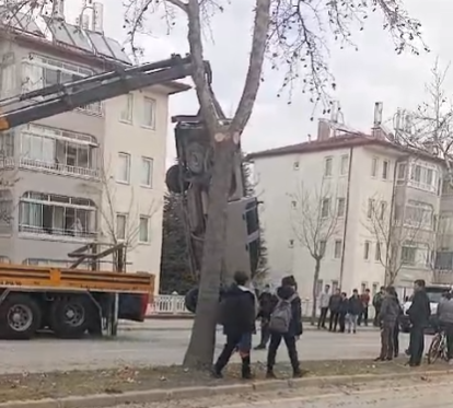 Isparta’da sürücünün kontrolünden çıkan