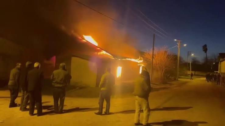 Eğirdir’de gece 04:00’da yangın çıktı