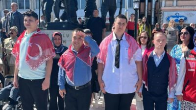 Burdur’da 14 Engelli Genç Temsili Askerlik Töreniyle Hayallerini Gerçekleştirdi