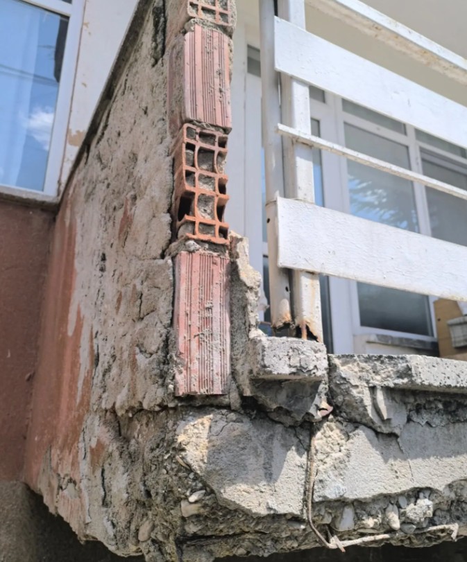 Uzmanlar Uyardı: “Bu Yapılar Artık Ayakta Kalmakta Zorlanıyor”
