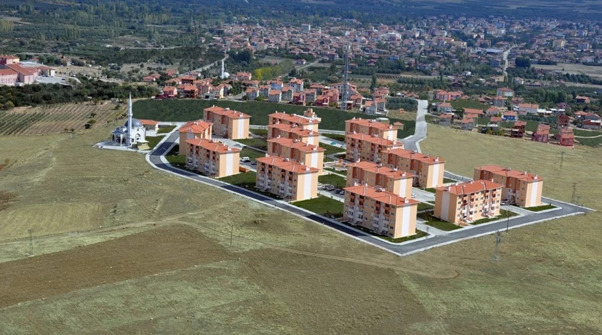 TOKİ’den Isparta’da Konut ve İşyeri Satışı: Açık Artırma 14-15 Mayıs’ta