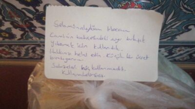 Camide Bırakılan Not Yürekleri Isıttı