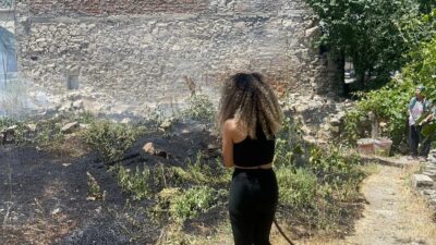 Boş Arazide Çıkan Yangın Korkuttu