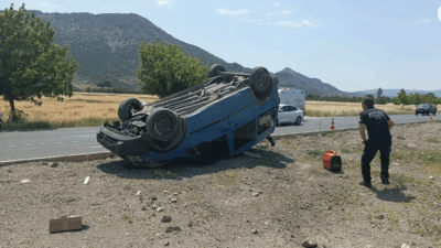 Antalya-Burdur Karayolunda Kaza: Hafif Ticari Araç Takla Attı, 1 Yaralı
