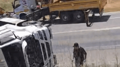 Isparta-Antalya Karayolunda Tır vDevrildi: 1 Yaralı