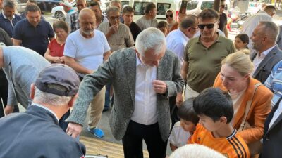 Isparta’da Esnaflardan Geleneksel Aşure İkramı