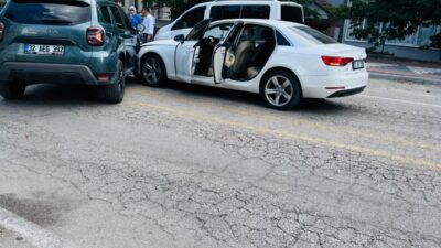 Isparta’da Maddi Hasarlı Trafik Kazası