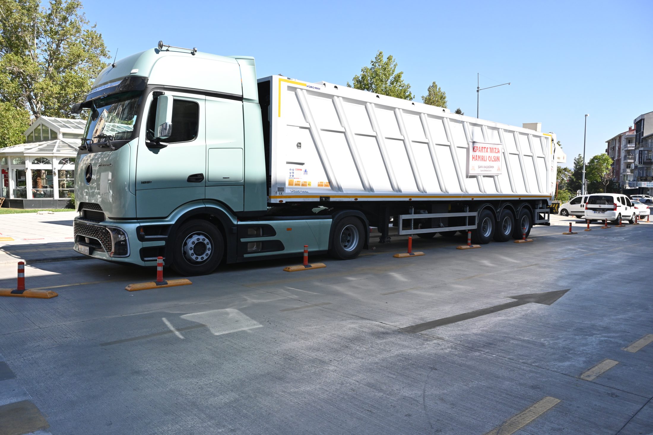 Isparta Belediyesi Araç Filosunu Güçlendiriyor