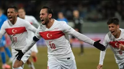 Milli maç heyecanı açık havada dev ekranda yaşanacak