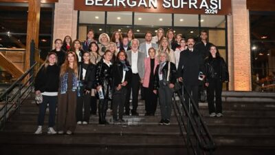 Başkan Başdeğirmen, Kadınlar Günü voleybol turnuvası finalistleriyle buluştu