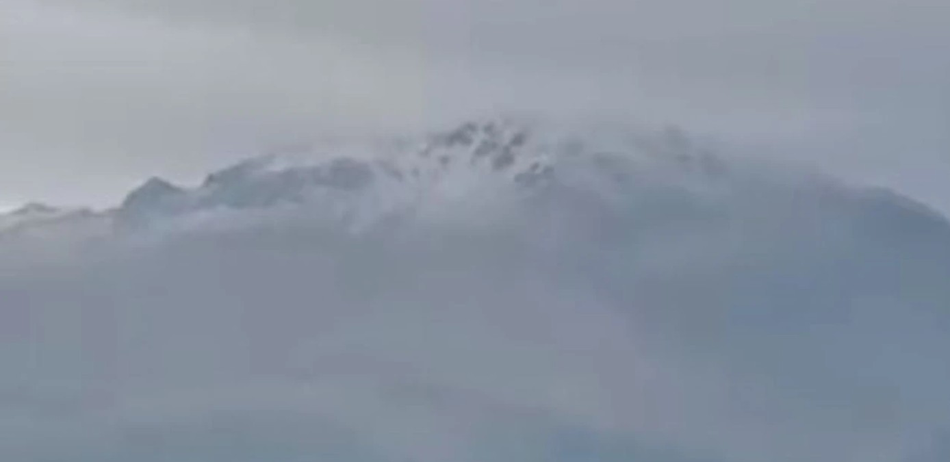 Davraz Kayak Merkezi’ne Mevsimin İlk Karı Düştü