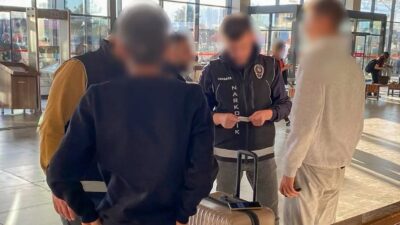 94 Kağıda Emdirilmiş Uyuşturucu Ele Geçirildi