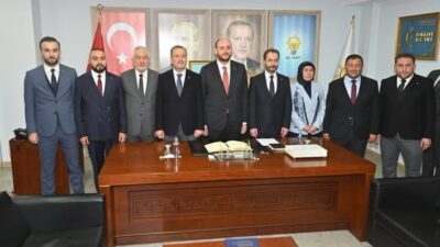 Isparta’da AK Parti Teşkilatına Ziyaret: Başdeğirmen Büyükgümüş’ü Karşıladı