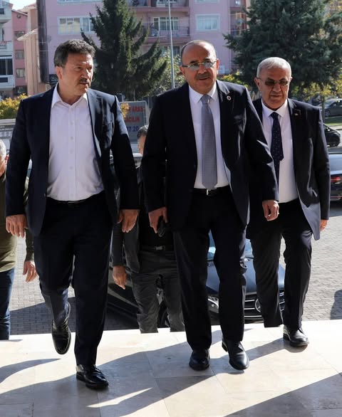 TŞOF Genel Başkanı Mehmet Yiğiner Isparta’da Esnaf Teşkilatını Ziyaret Etti