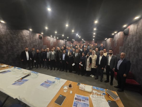 Şarkikaraağaç’ta Muhtarlarla Hizmet Değerlendirme Toplantısı