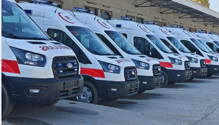 Isparta’ya 8 Yeni Ambulans Tahsis Edildi