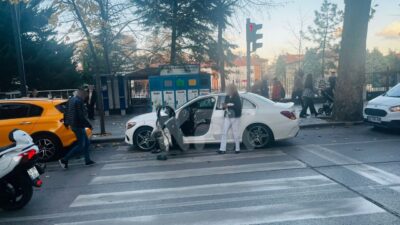 6 Mart Caddesi’nde Kaza Paniği: İki Araç Çarpıştı