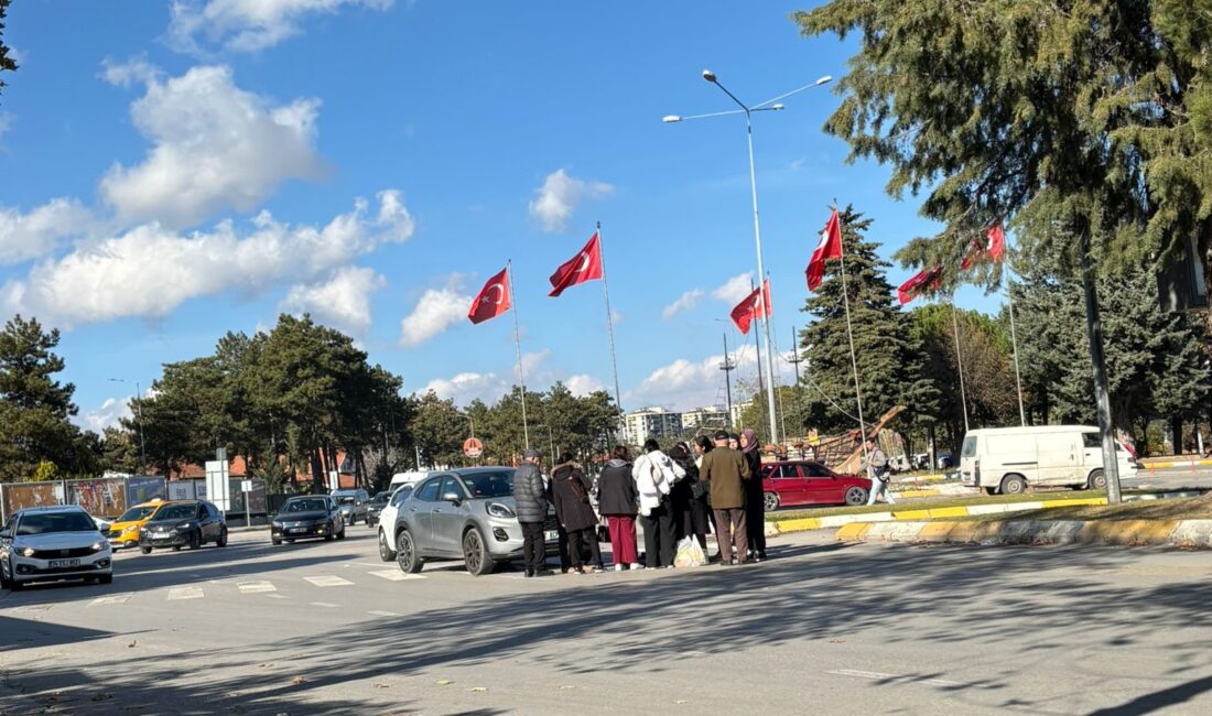 Isparta’da Şehir Hastanesi kavşağında