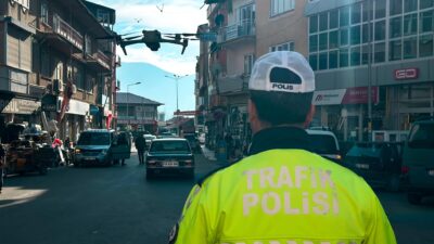 Şarkikaraağaç’ta Drone Destekli Trafik Denetimleri Başladı