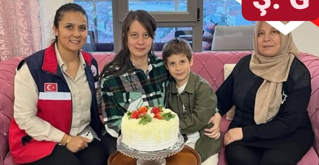 Şehit Oğlunun Doğum Gününde Duygu Dolu Anlar