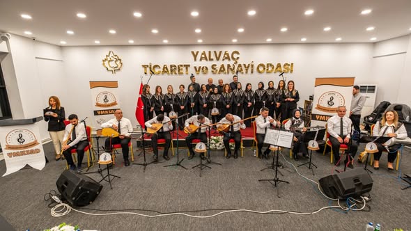 Yalvaç’ta Türkülerle Dolu Unutulmaz Bir Kültür Gecesi