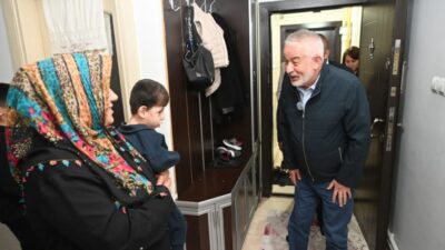 Başkan Başdeğirmen’den Minik İkizlere Ziyaret: “Rabbim Acil Şifalar Versin”