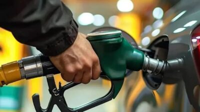 Akaryakıt fiyatlarında yaşanan dalgalanma sürerken,