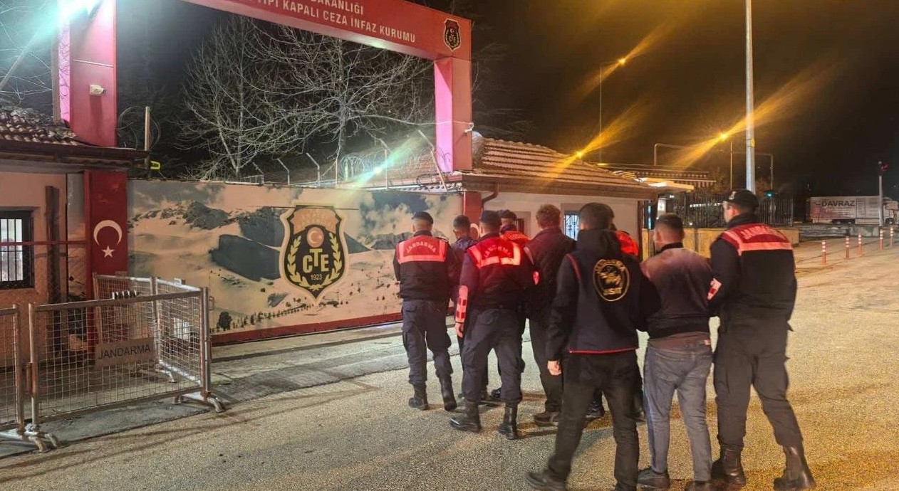 Kaplanlı Köyü’ndeki Hırsızlık Olaylarında 3 Şüpheli Tutuklandı