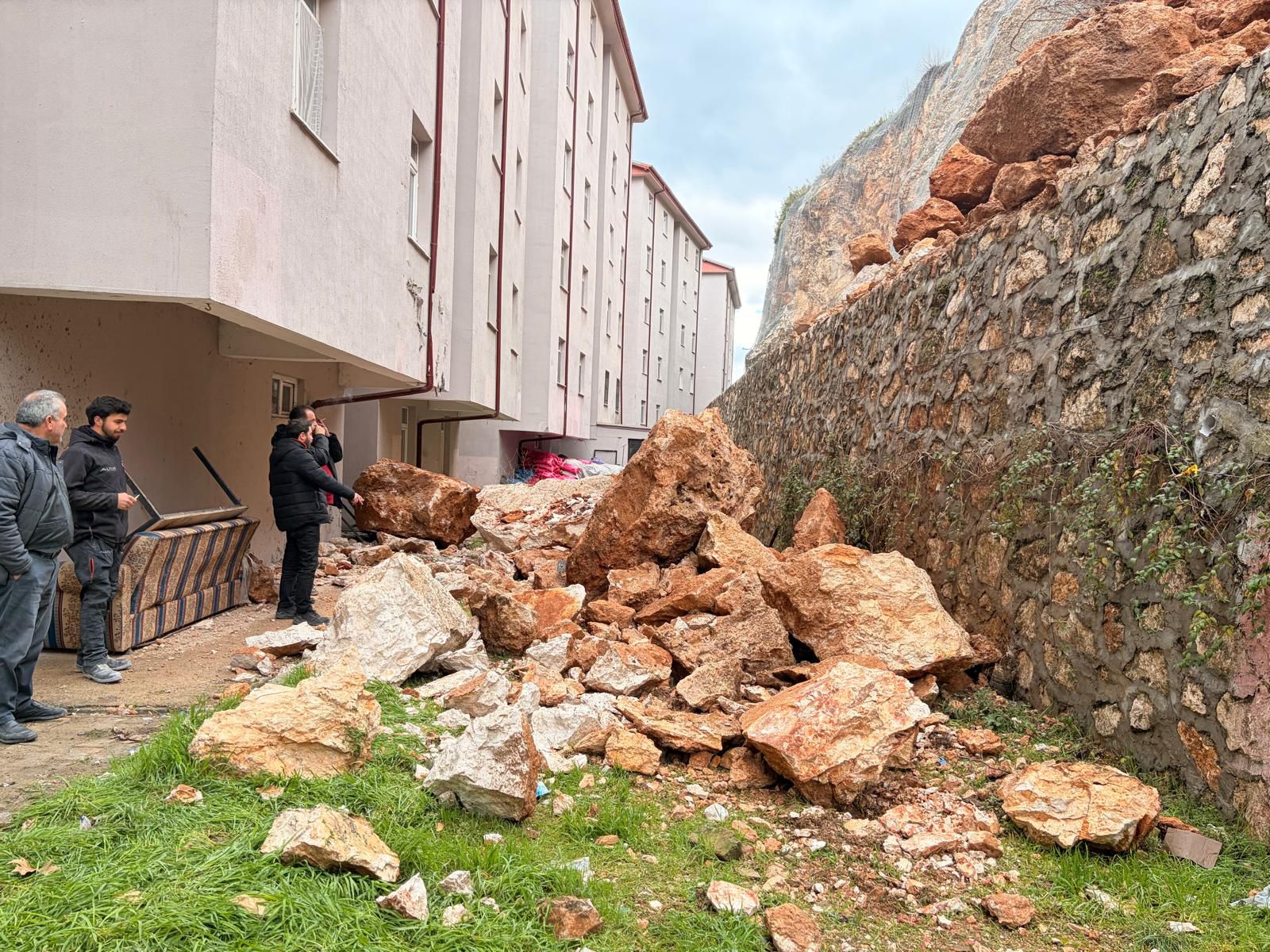 Gece Gelen İhbar Sonrası Tahliye! Eğirdir’de Neler Yaşandı?